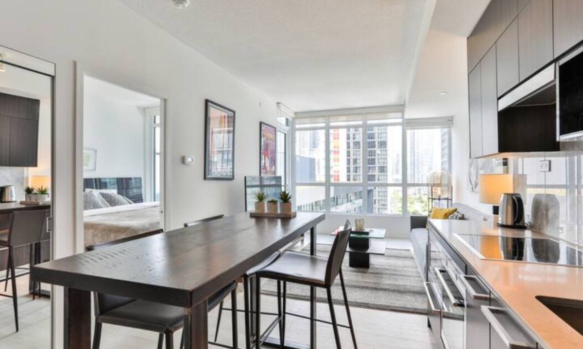 Fort York Condo | ⭐Modern Luxury King 1BD⭐ by Rogers Centre, CN Tower