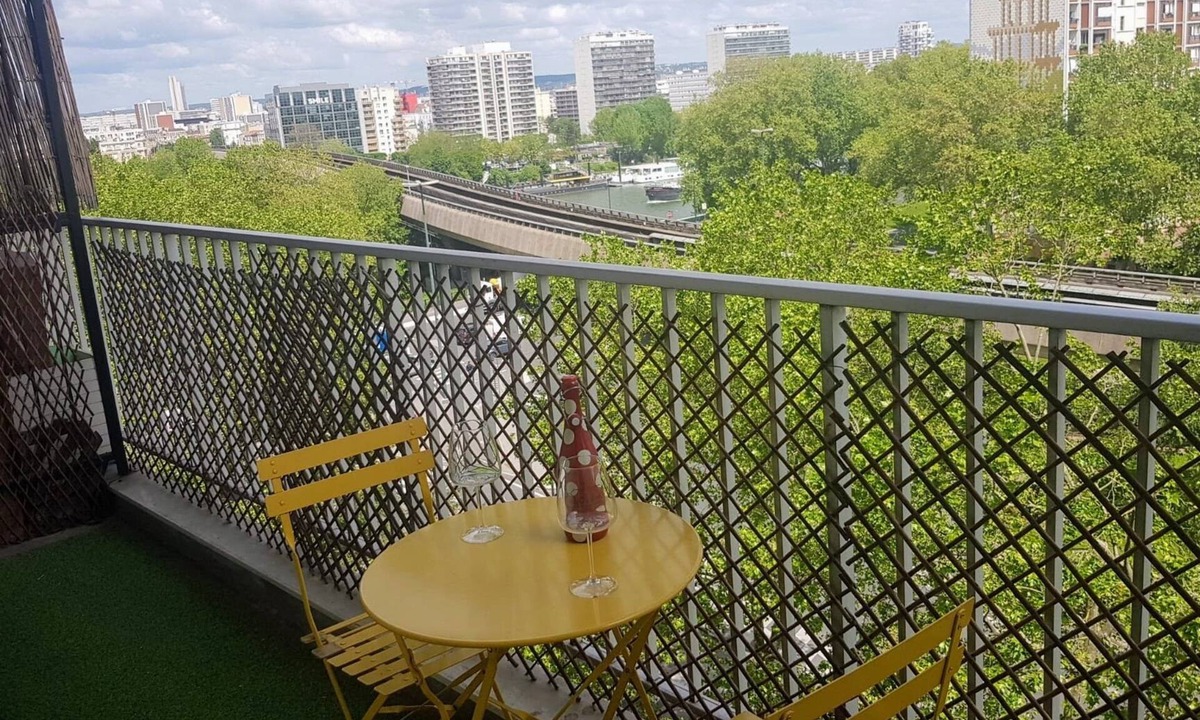 Clichy Apartment | Moderne 3 Pièces vue sur Seine
