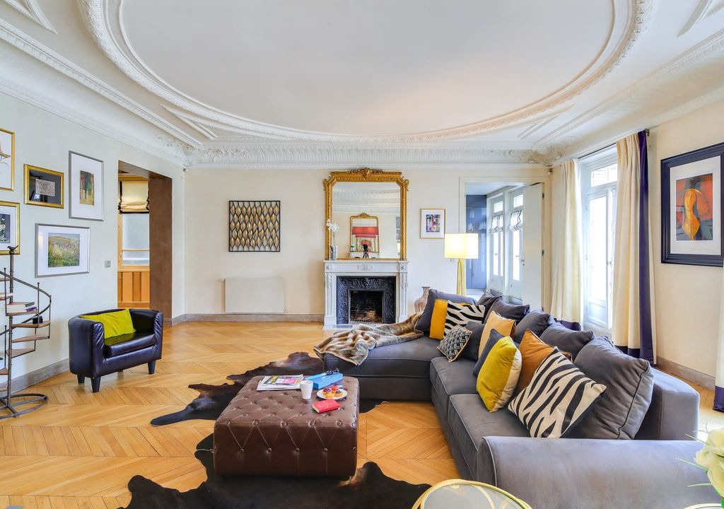 Champs-Elysees Apartment | Montaigne II - Four Bedroom Apartment, Sleeps 10