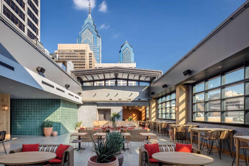 Center City West Hotel | Motto by Hilton Philadelphia Rittenhouse Square