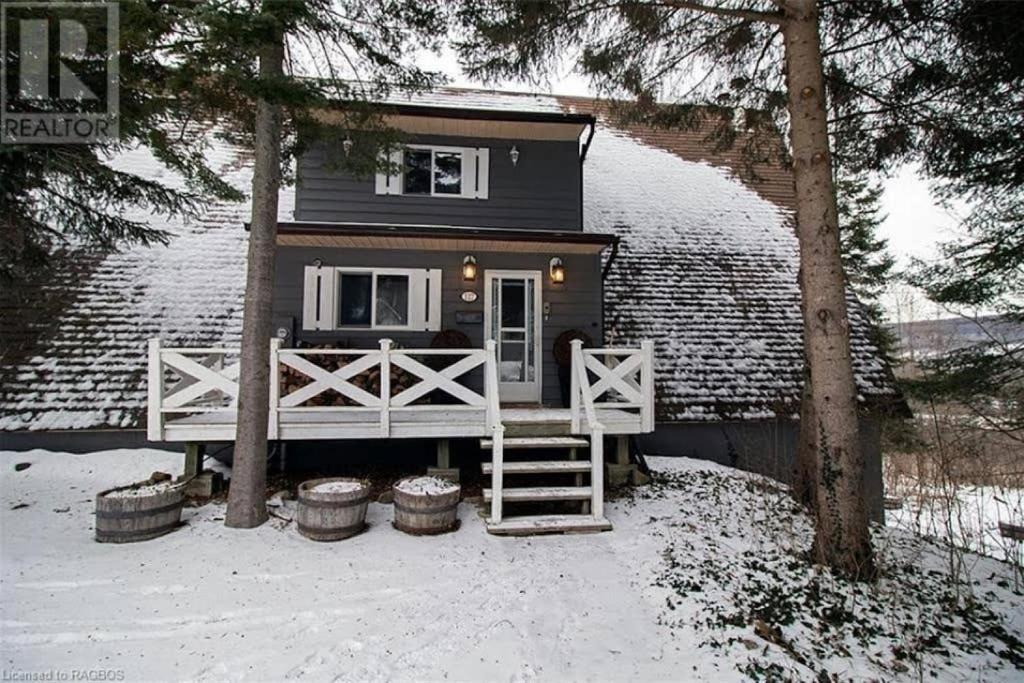 Kimberley Ski Chalet | Mountain Hideaway Cottage