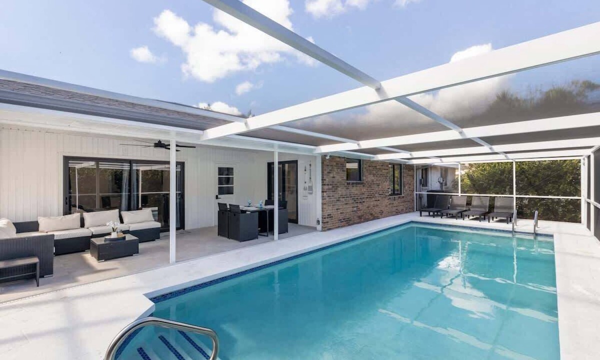 East Naples House | Naples Gem Near Beach | Heated Pool & BBQ