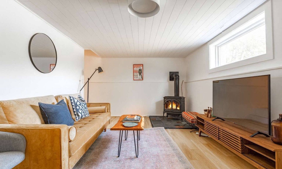 Hollowville House | Navywood - Peaceful Scandi Home near Red Hook & Rhinebeck