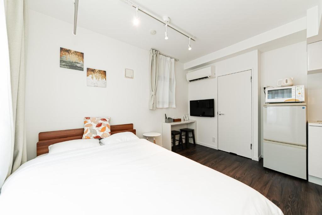 Minamiotsuka Apartment | NDZ3F Two Rail Lines, Explore Tokyo with Ease