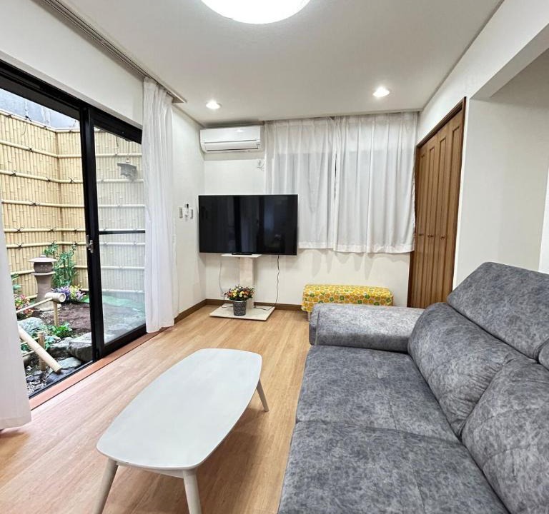 Higashitateishi Apartment | Near Asakusa, 5-min from Station, 5BR 150 square meters House, Near Skytree