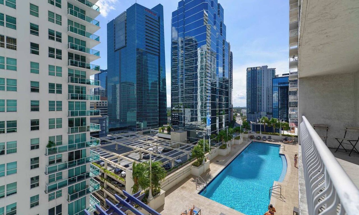 Brickell Condo | Near World Cup FanFest 2BR Condo Metromover