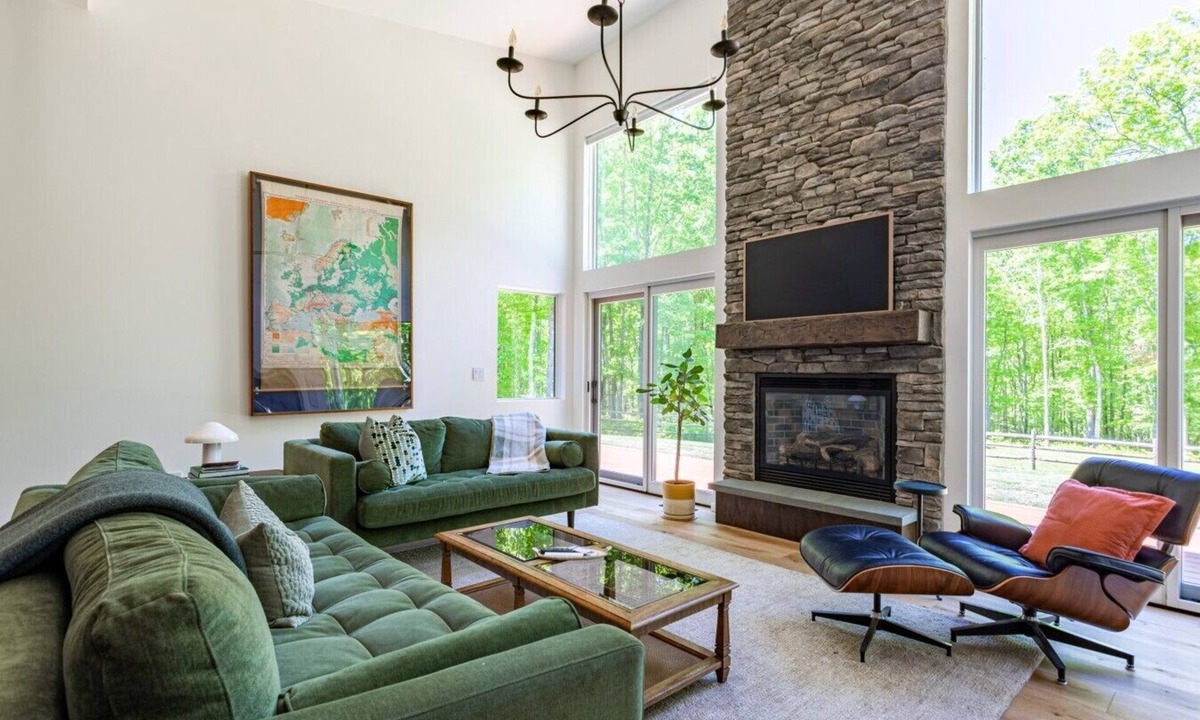 Narrowsburg House | NEW: A Sleek Glass Walled Retreat in Narrowsburg