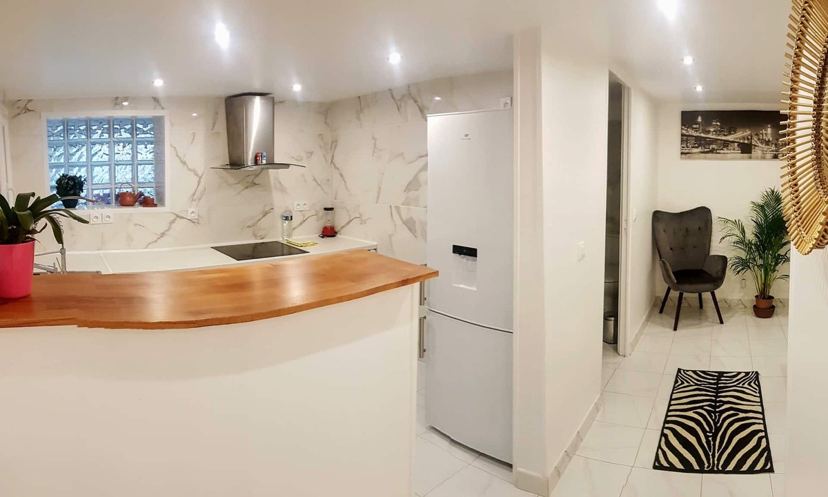 Le Blanc-Mesnil House | New apartment near Paris and CDG