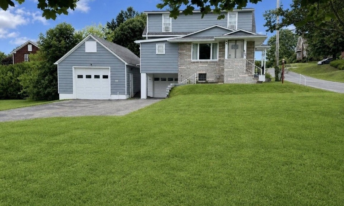 Johnstown House | NEW! Peaceful Stay Near Downtown Johnstown
