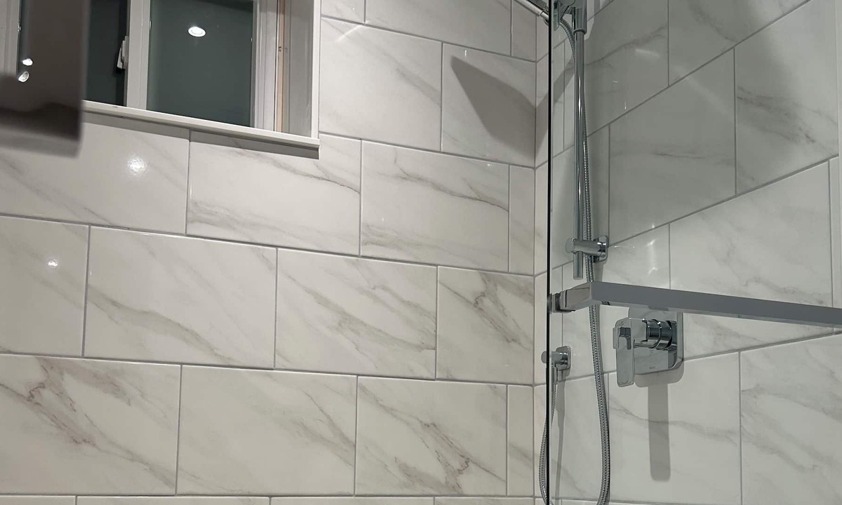 Downsview House | New Reno! Fresh and ready for your family to move in!