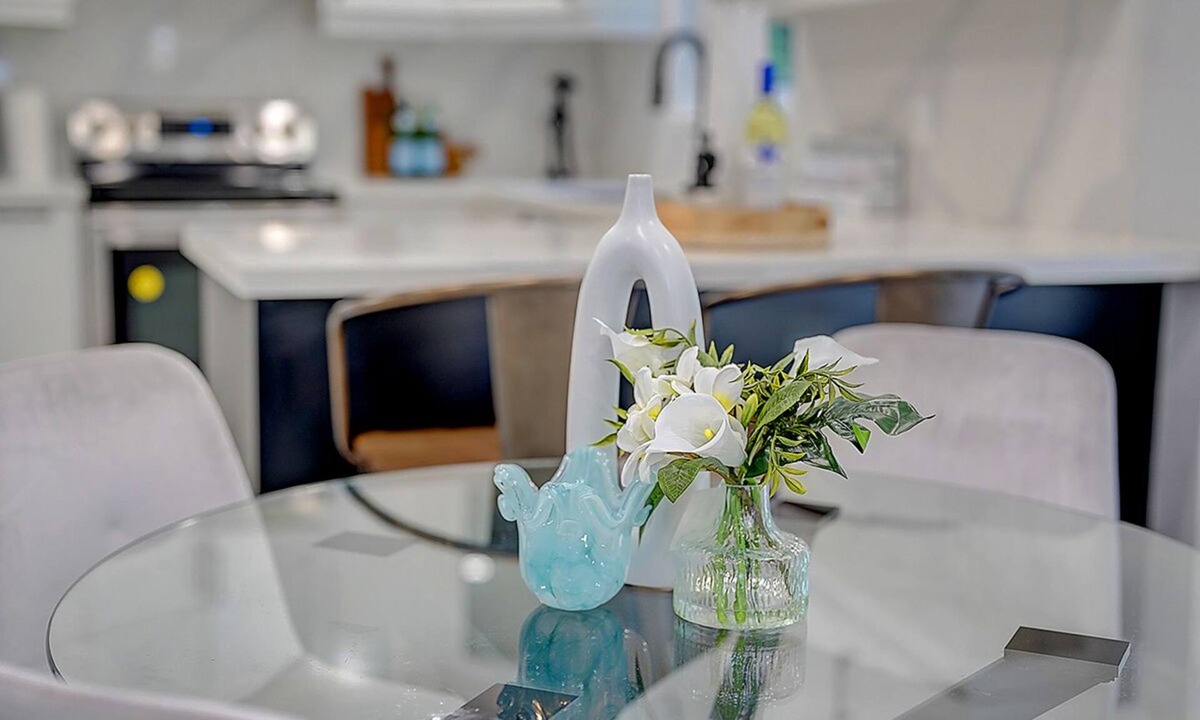 Steeles House | NEW RENOVATION WOODS VIEW 2 MINS TO PACIFICMALL