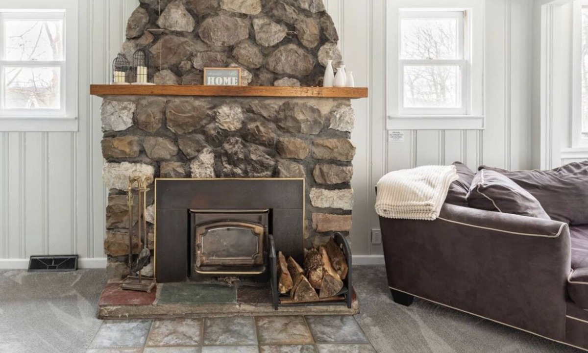 Greenwood Lake Cottage | NEW Spacious 5 bedrooms with Public Lake & Beach Access and Kayak!