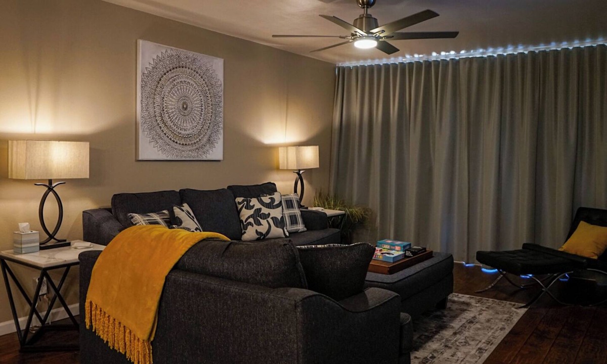 South Scottsdale Condo | *NEW* Walk to Old Town Scottsdale | 1BR Condo + Pool