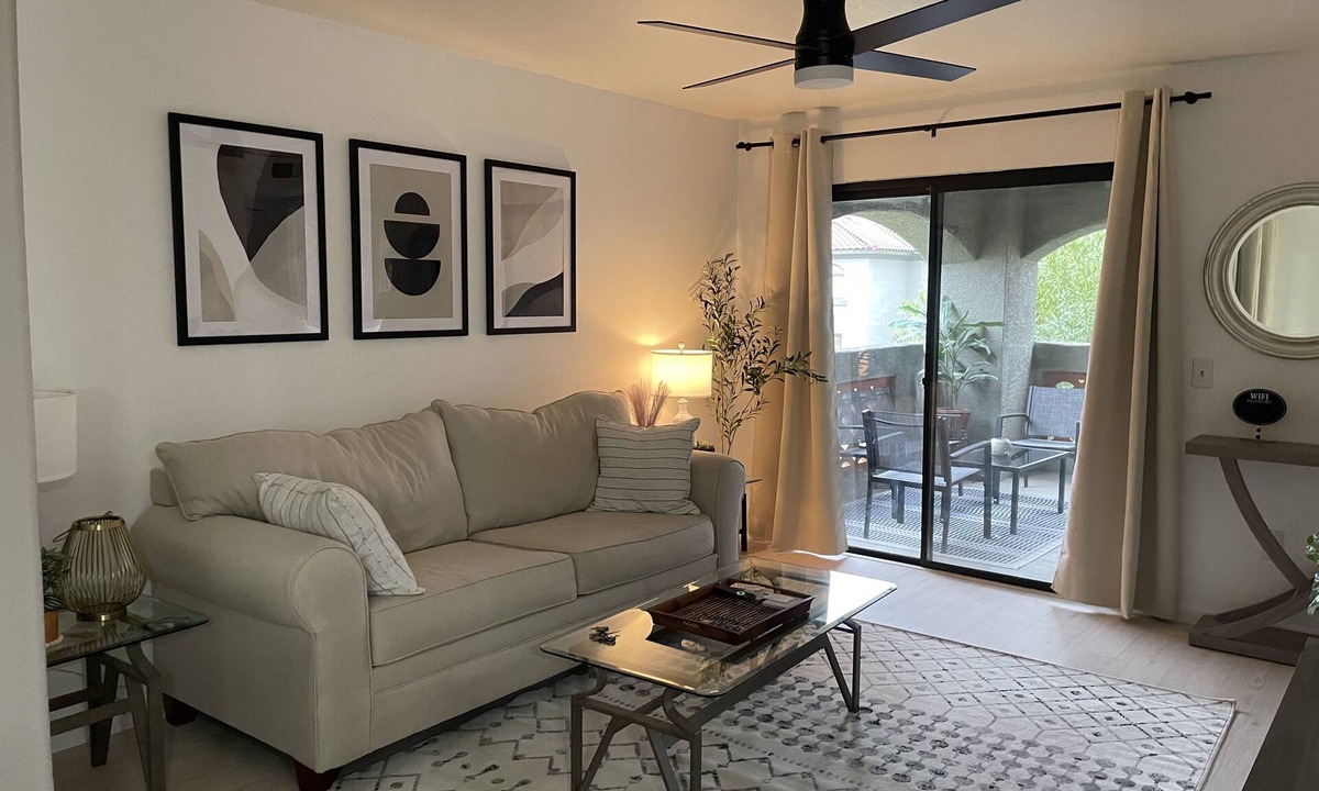Tucson Condo | Newly renovated Catalina condo, heated pool, pet-friendly.