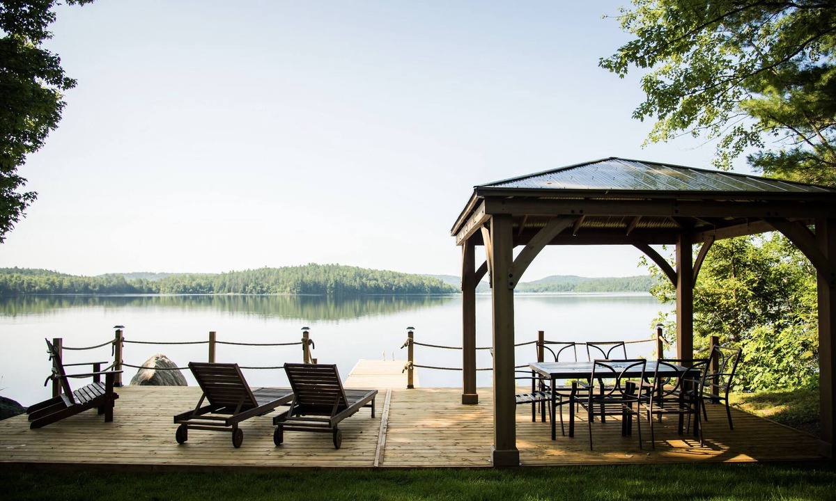 Redbridge House | Newly renovated open concept lake house with beautiful views