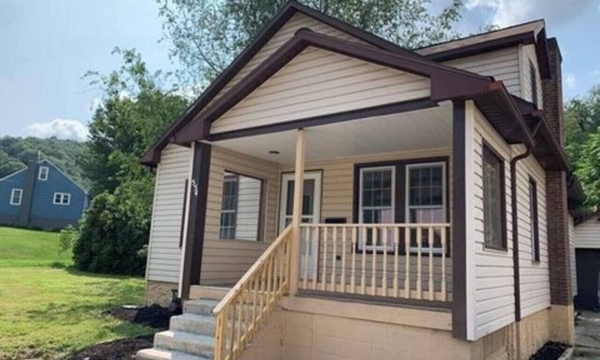 Johnstown House | Newly Renovated Private Home Johnstown