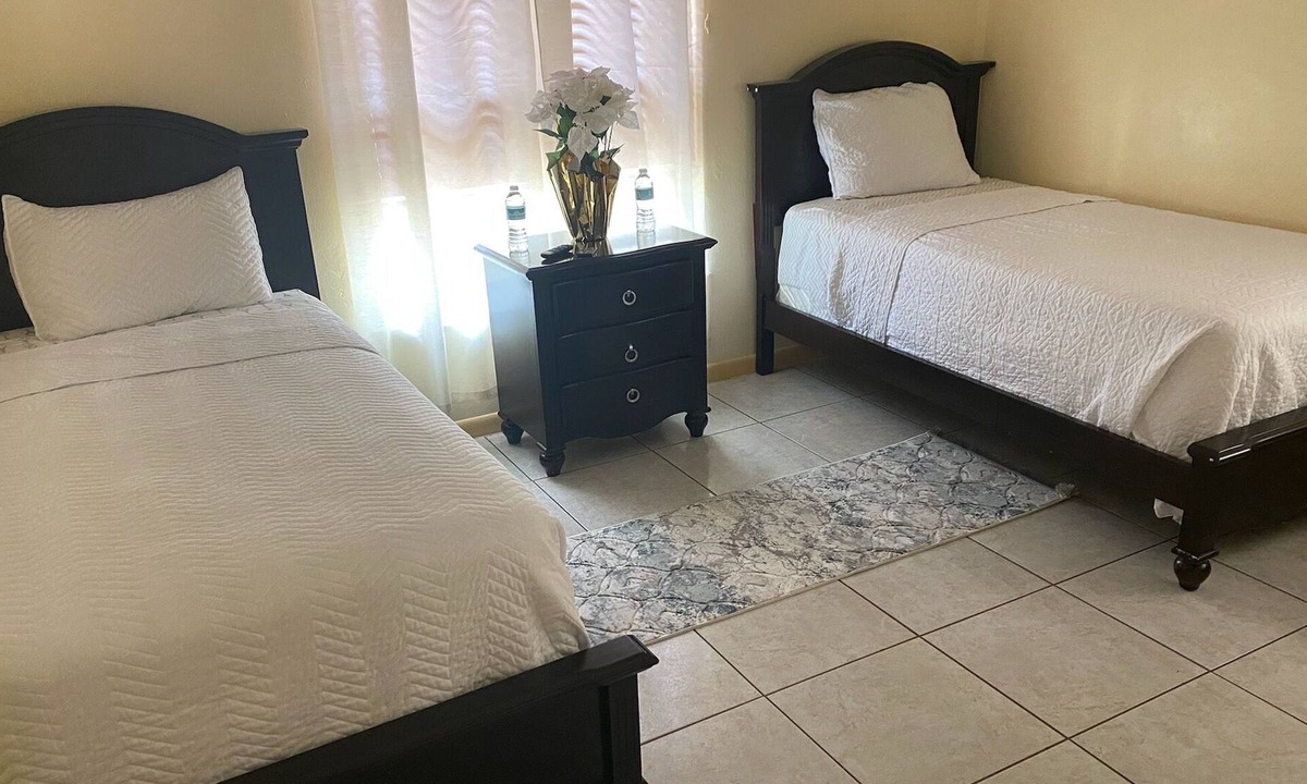 Oak Ridge House | Nextdoor of Milenia Mall/Universal/I-Drive/Disney
