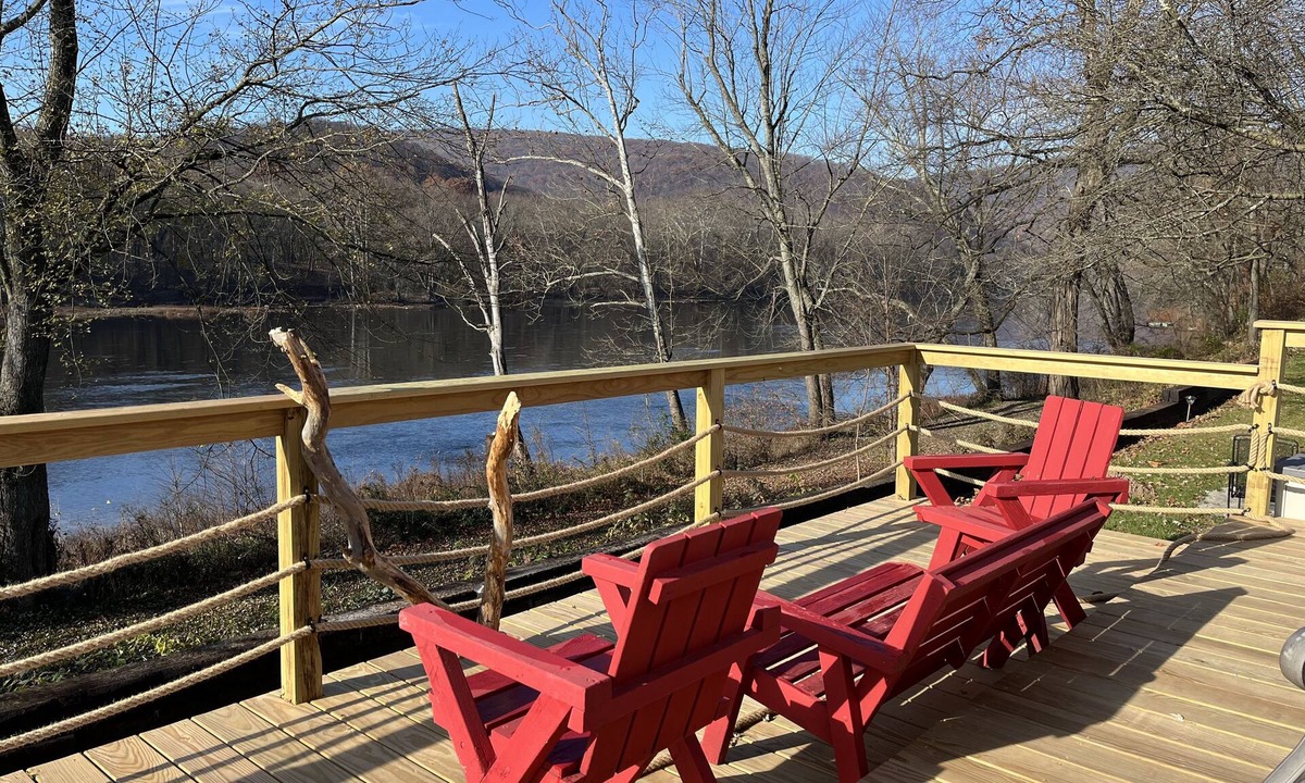 Mifflintown House | Niman House is a fishermans paradise, river front on the beautiful Juniata River