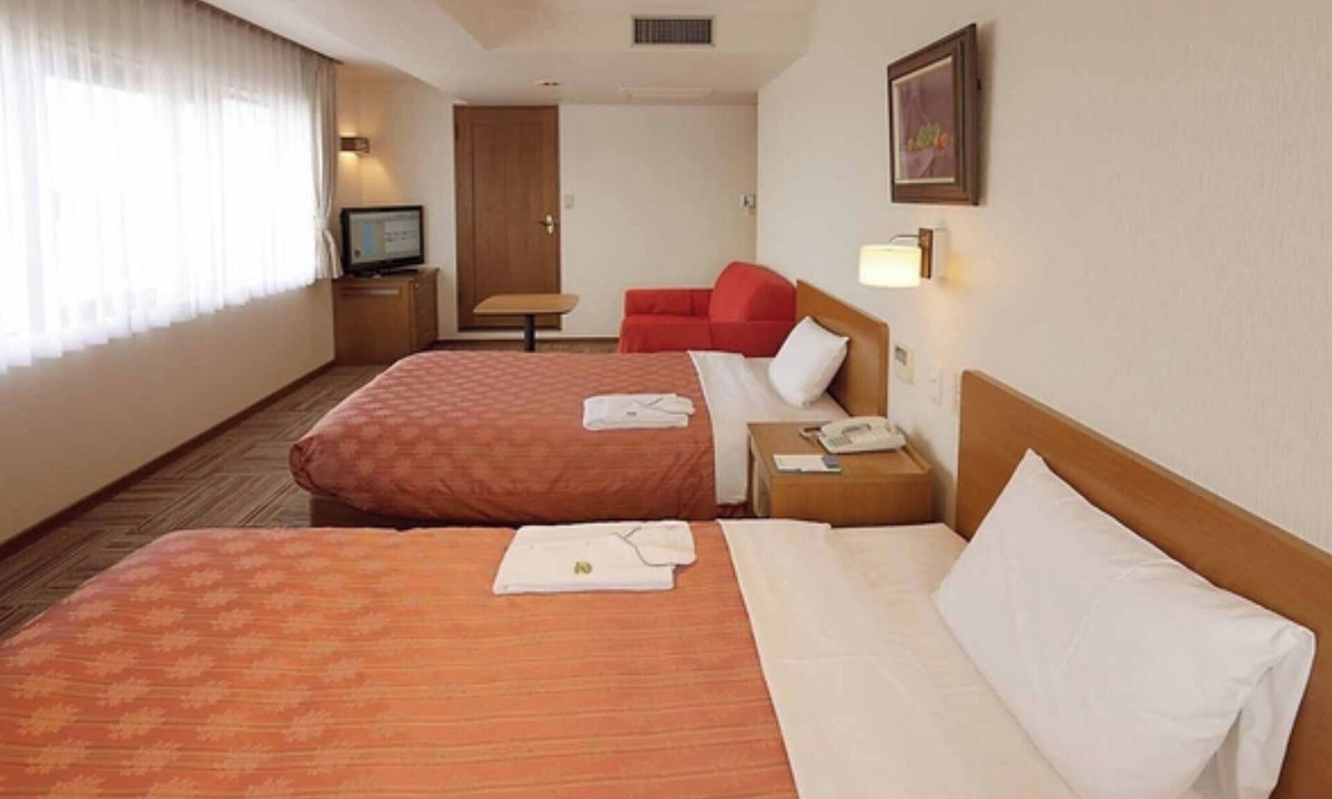Higashimurayama Hotel | Nonsmoking Deluxe Twin Parking Separate fee 550 yen per car tax included/Higashimurayama Tokyo