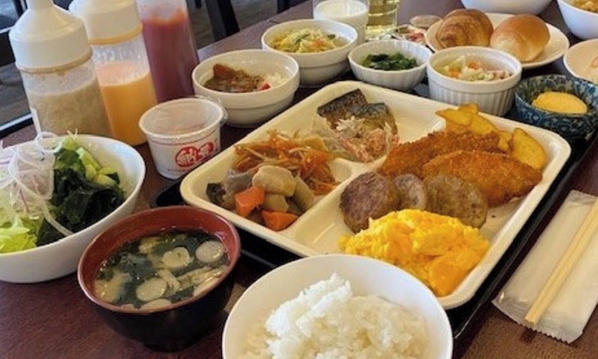Katsushika Hotel | Nonsmoking single roomsemidouble room breakfas/Katsushika-ku Tokyo