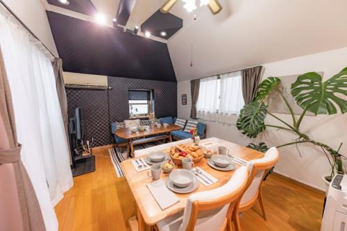 Kameari Apartment | NOT A HOME亀有 駅徒歩5分 無料駐車場 ディズニーまで車22分 羽田空行バス直通 90m2