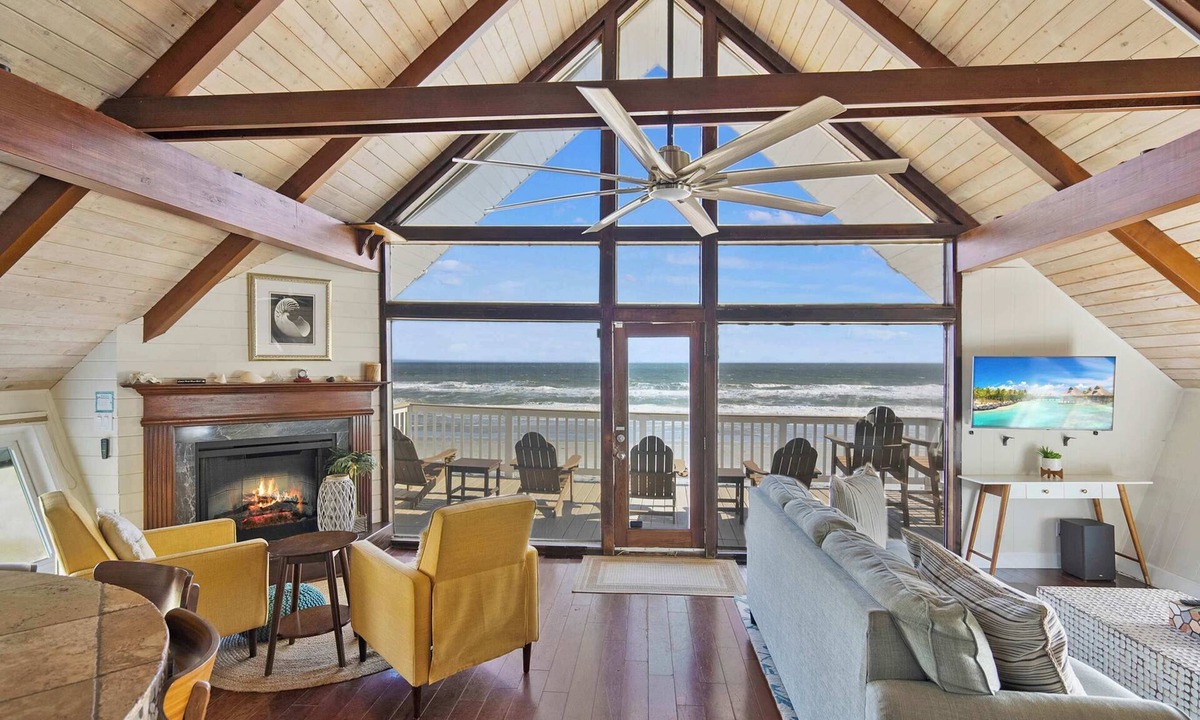 Vilano Beach House | Oceanfront Serenity Under the Sea, Tiki Bar, BBQ