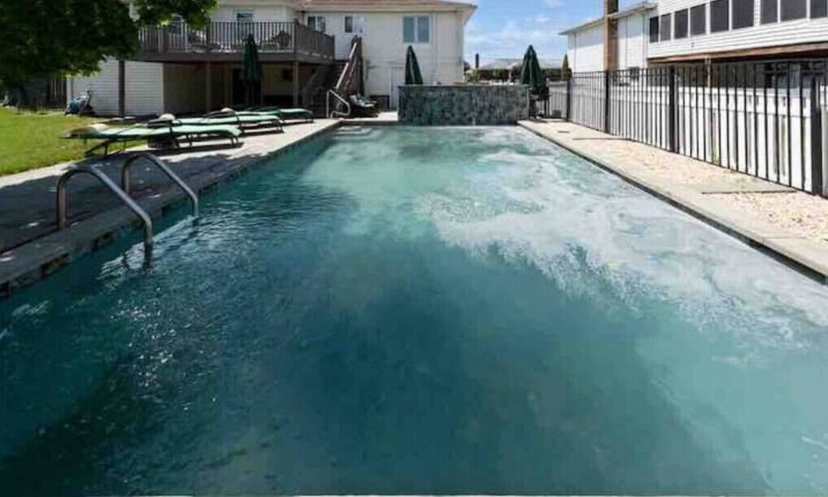 Alden Manor House | Oceanside Home w/Salt Water Pool