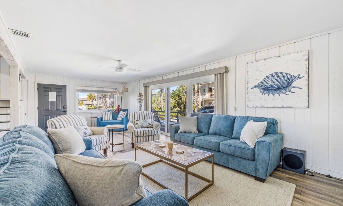 Sea Dunes Condo | 🐙Octopus Garden, Ocean Views, Overlooking Pool, Car Free Beach🏖️