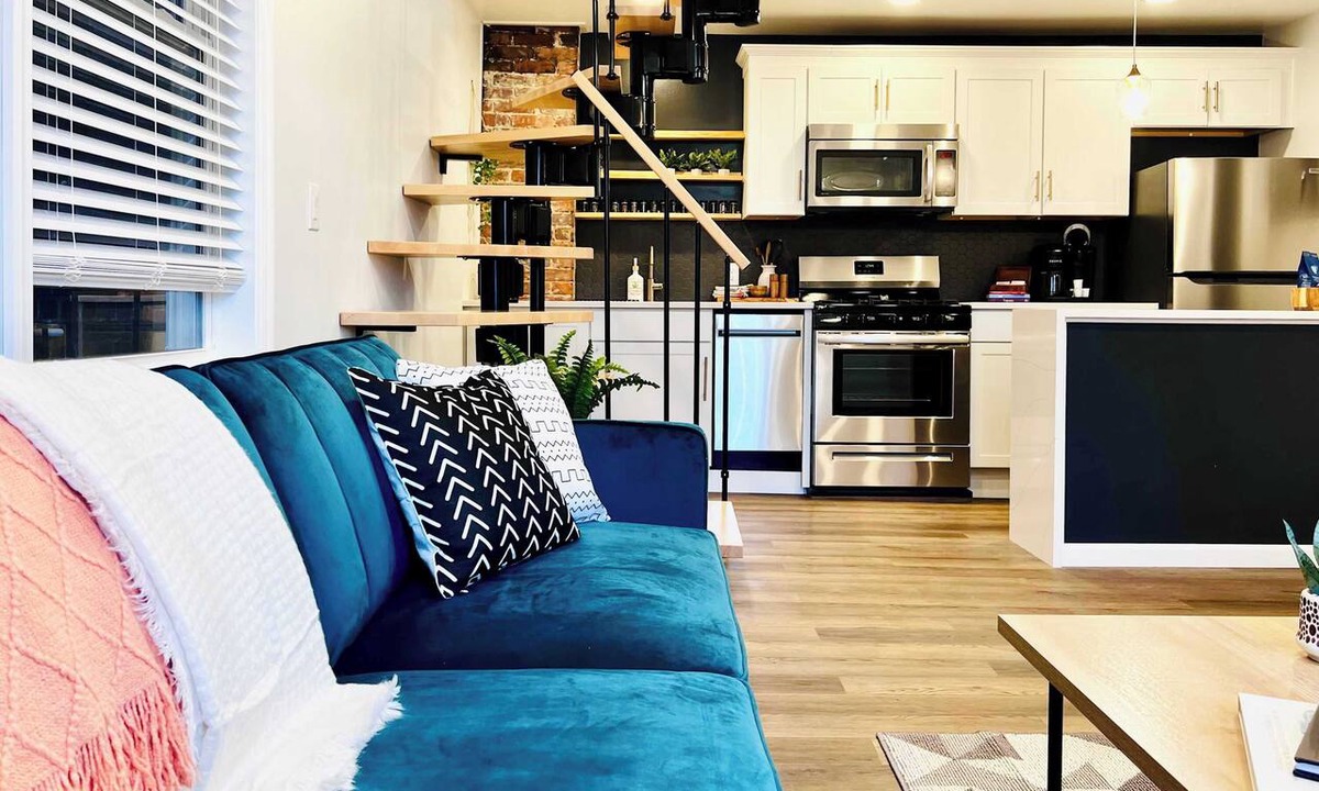 Verona Apartment | Off Street Reserved Parking, Full Kitchen, Newly Renovated