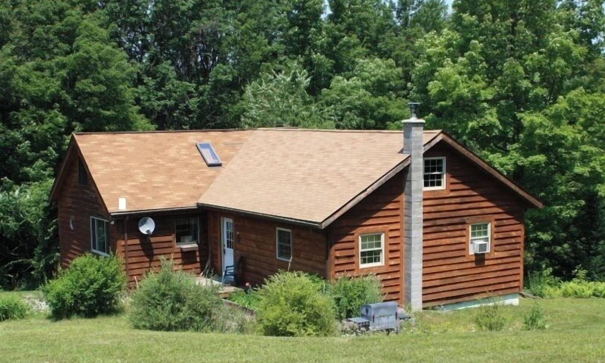 Middlebury Center Cabin | OFF THE BEATEN PATH BEAUTIFUL PRIVATE CABIN WIFI WELLSBORO ENJOY A SPRING VISIT