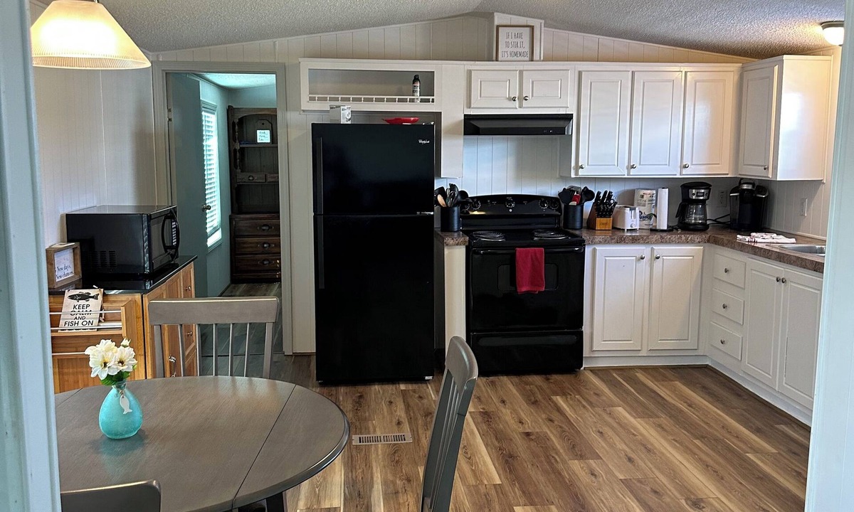 Hopedale House | Off The Hook Fish Camp located on the historic Bayou La Loutre!