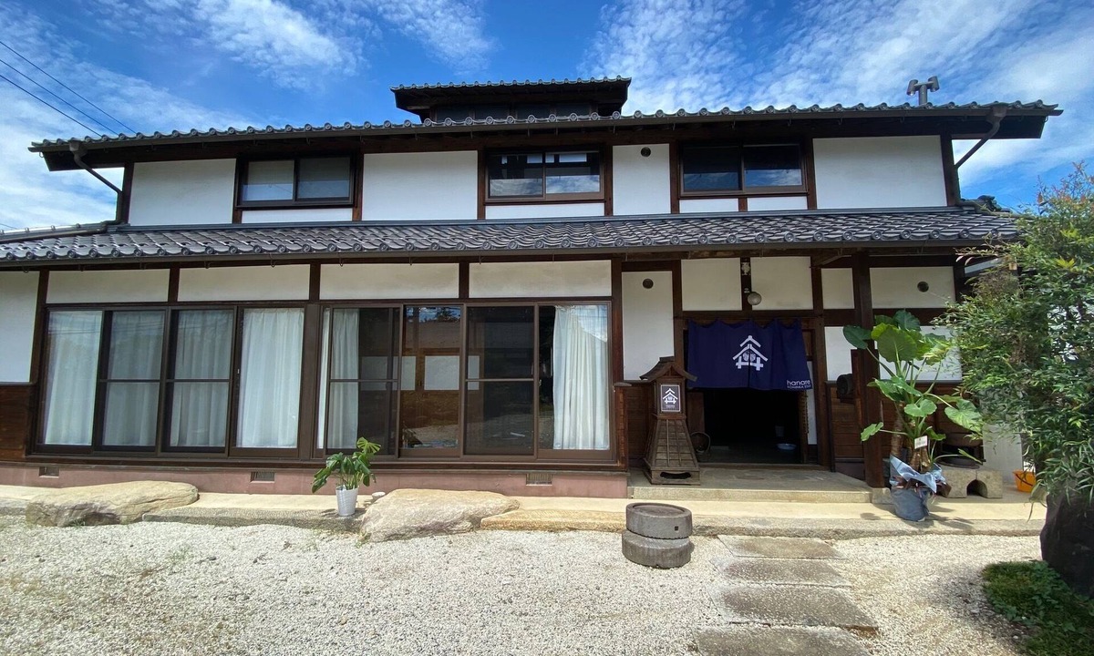 Yamanashi Bed & Breakfast | Old private home stay with outdoor sauna