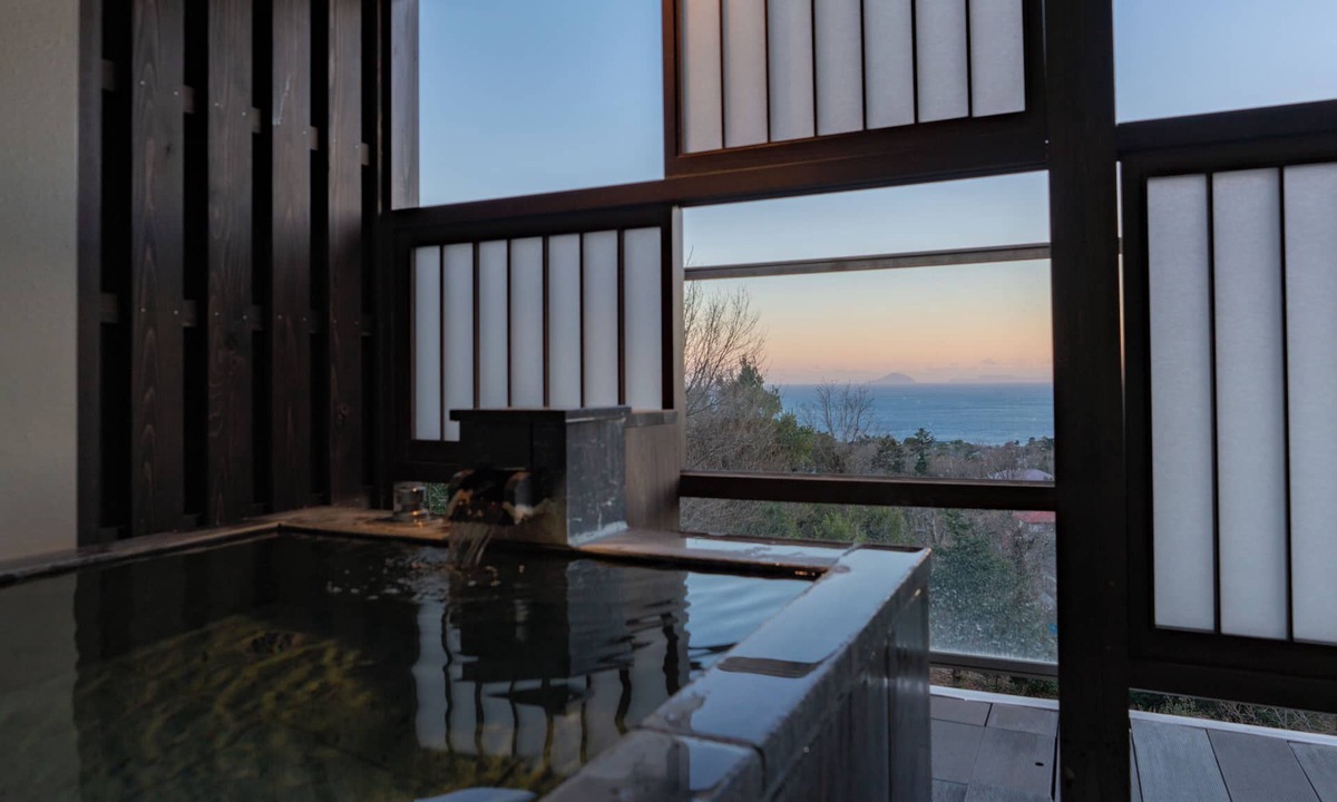 Yawatano House | Omuro no Mori Gyokusui - 13 years or older -