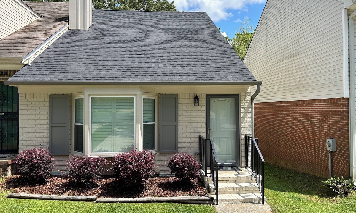 Crestline Heights House | Only the Best! 2 Bedroom 2 Full Bath Complete Remodel. High End Finishes!