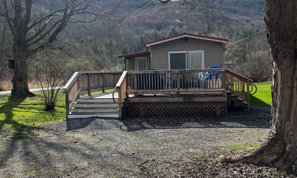 Wellsboro Cabin | PA Grand Canyon cozy mountain retreat on 35 private acres