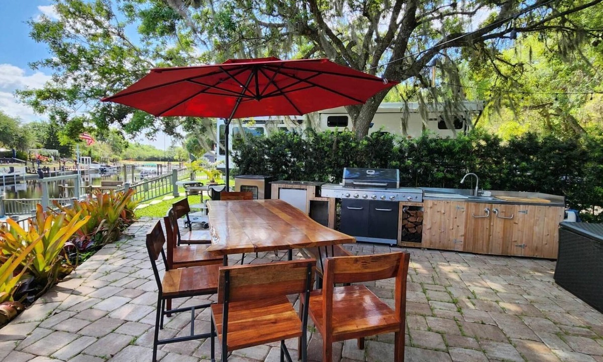 River Ranch RV Rental | Paradise Place Waterfront Campsite River Ranch! 445