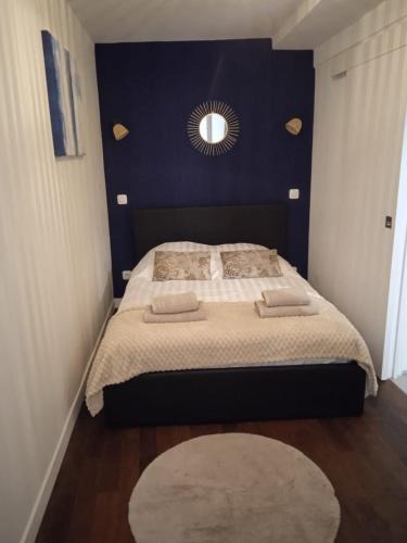 Strasbourg -Saint-Denis Apartment | Paris Center, 1BR-4P, Sentier