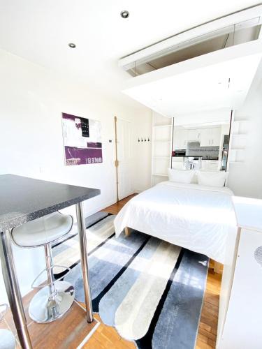 Faubourg Saint-Germain Apartment | Paris Eiffel Studio
