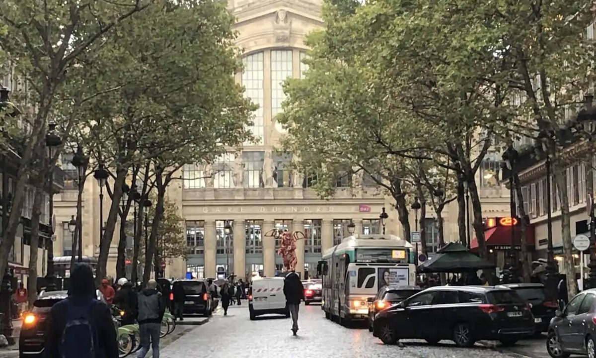 10th Arrondissement Apartment | Paris Gare Nord Canal St Martin