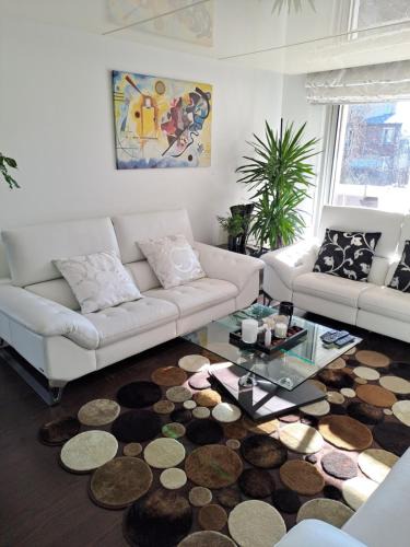 Neuilly-sur-Seine House | Parisian Sparkle Retreat, 150m from American Hospital