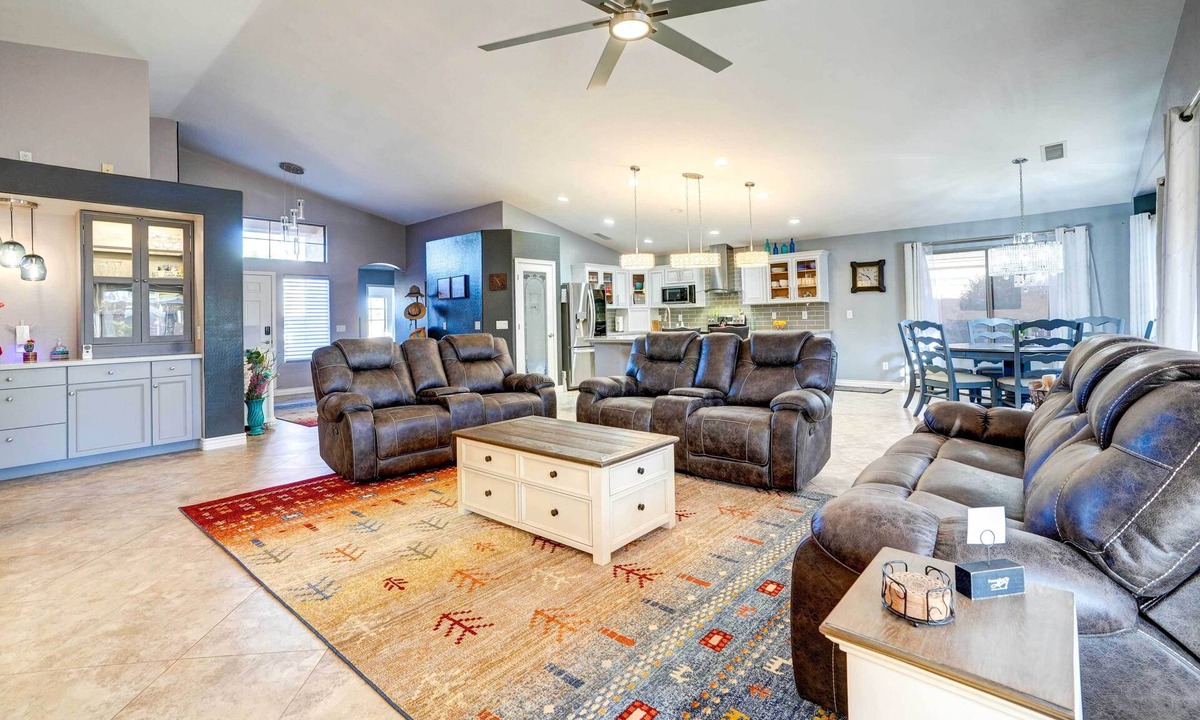 Roseview House | Pets Welcome! Group Retreat w/Pool in Surprise!