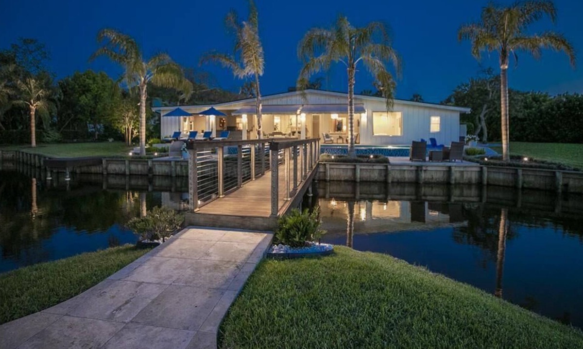 Ponte Vedra Beach House | Ponte Vedra Proper Coastal Luxury at its finest!