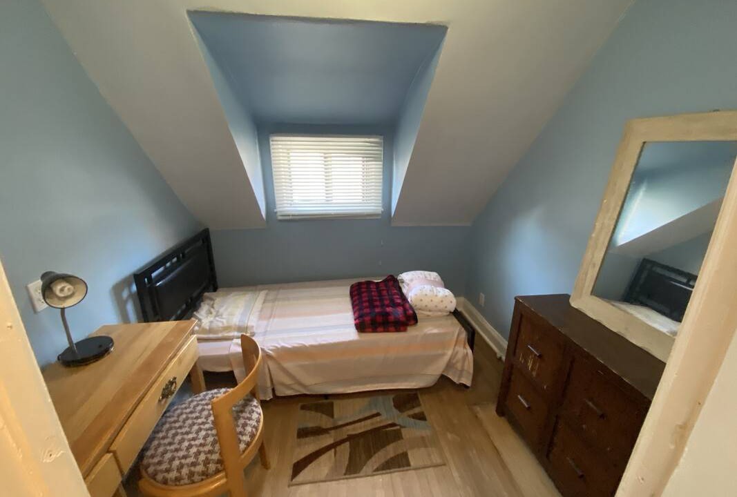 Keelesdale - Eglinton West Resort | Private room ∙ 1 guest