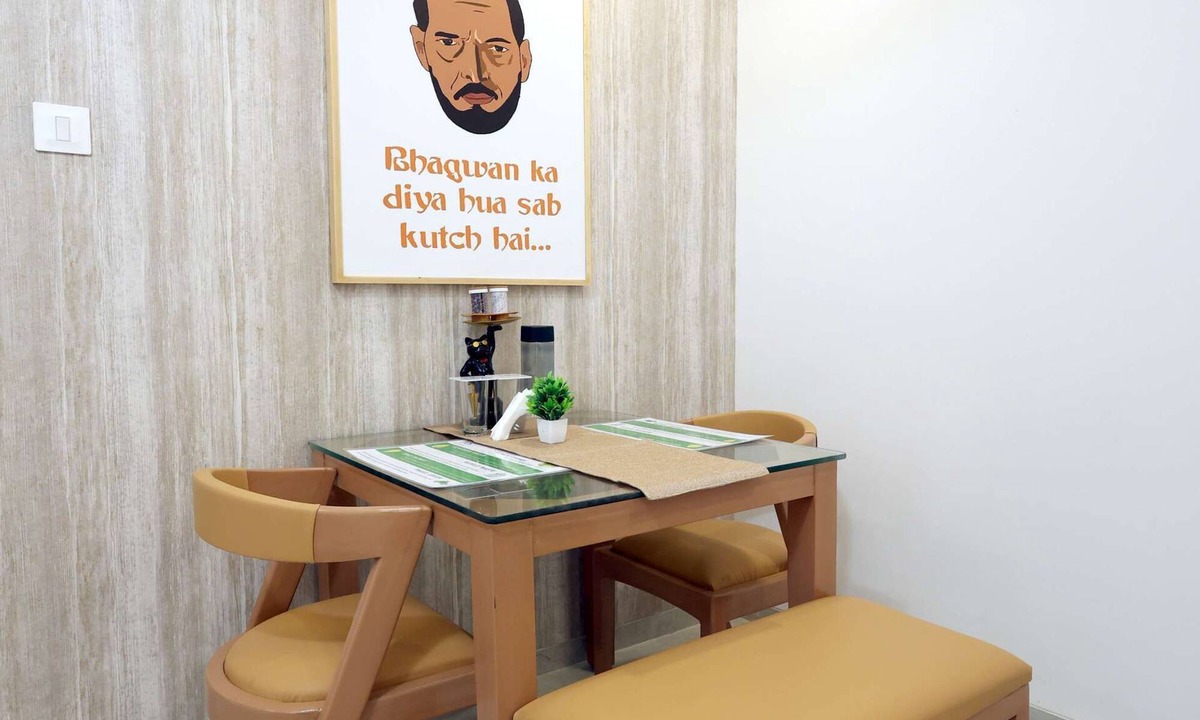 Andheri East Hotel | Premium 1 BHK SUITE (Gagal Home)