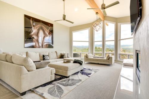 Lynx Mountain View Estates House | Prescott Gem: Hot Tub & Mtn Views, 7 Mi to Dtwn