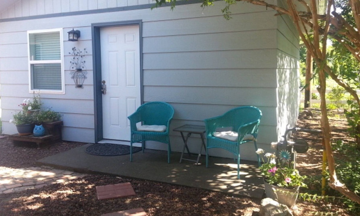 Walla Walla East Cottage | Private, comfortable, convenient home base for your adventures in Walla Walla