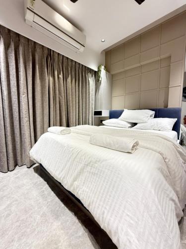 Marol House | Private Ensuite Room in Modern Apartment
