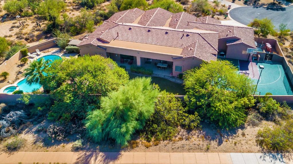 Lomas Verdes House | Private Hideaway - Amenities Galore Heated PoolSpa 90-Day Minimum