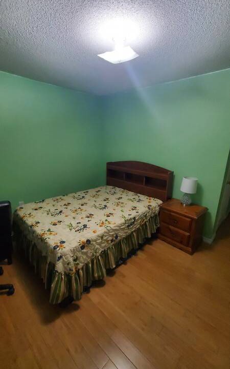 Seven Oaks Resort | Private room ∙ 1 guest