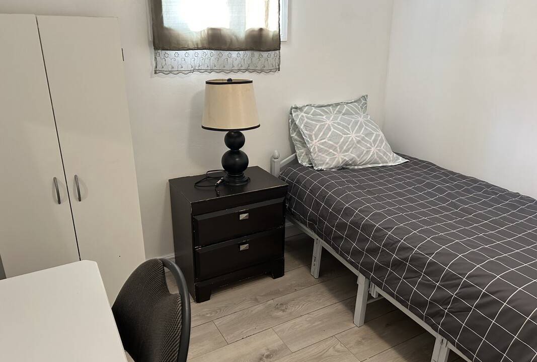 Fairbank Resort | Private room ∙ 1 guest